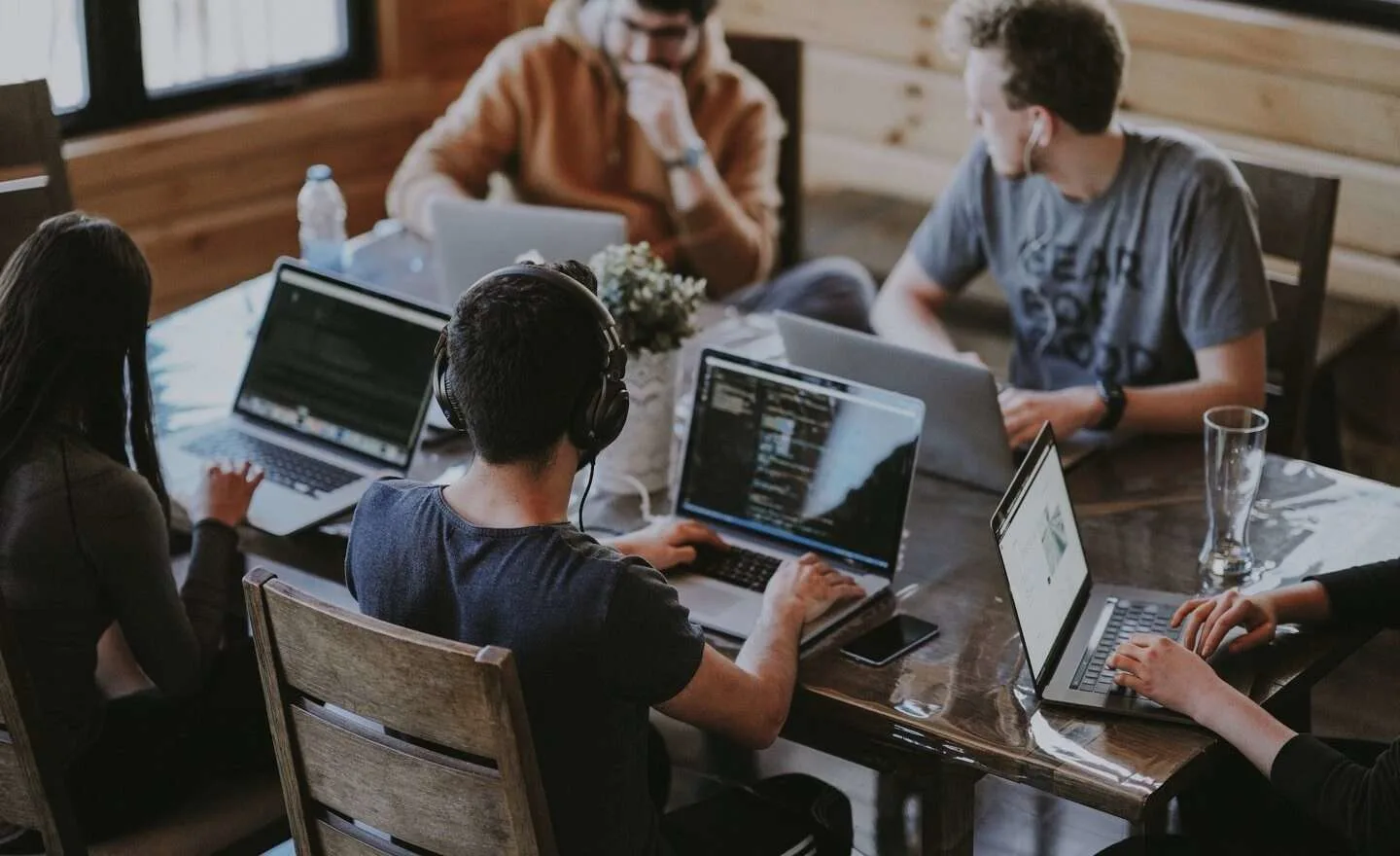 8 Waves Creative | Home2 Trusted-Digital-Marketing-Agency
